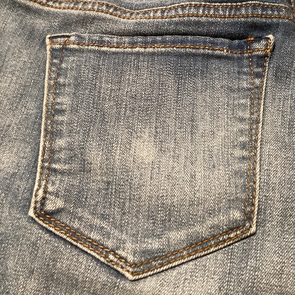 Jessica Simpson High Rise Short - Picture 7 of 8